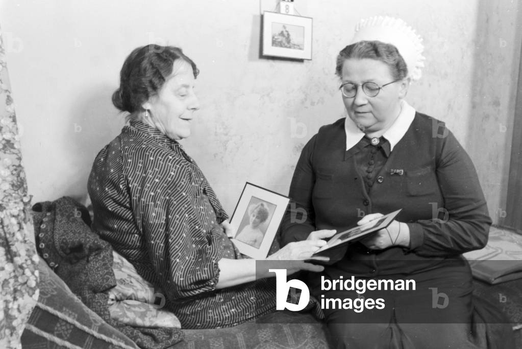 Artists retirement home in Obermeisenthal, Germany 1930s (b/w photo)