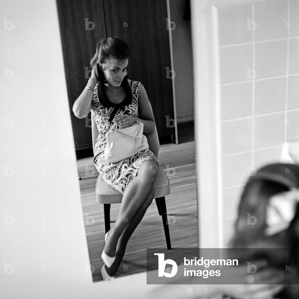 Austrian actress Loni von Friedl in the mirror, Germany 1960s