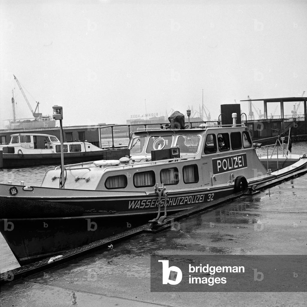 Coverage about the work of the water police at Hamburg, Germany 1960s