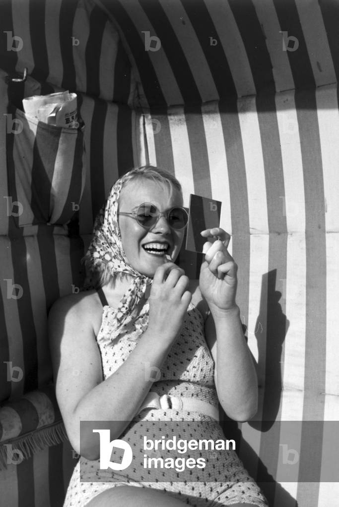Vacations on Westerland, Germany 1930s (b/w photo)