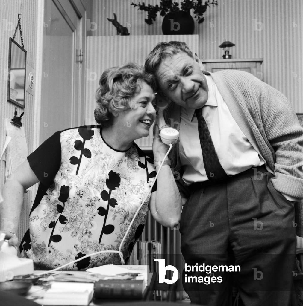 German actor and audio drama speaker Joseph Offenbach and his wife on the phone, beginning 1960s