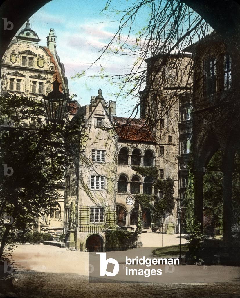 view to the castle courtyard of the Heidelberg Castle