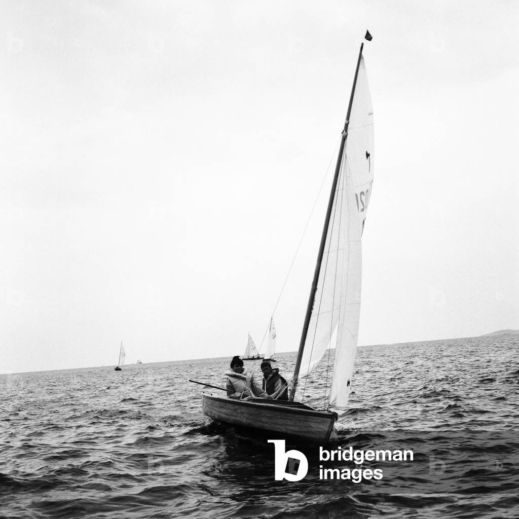 Anchor up and lead off!