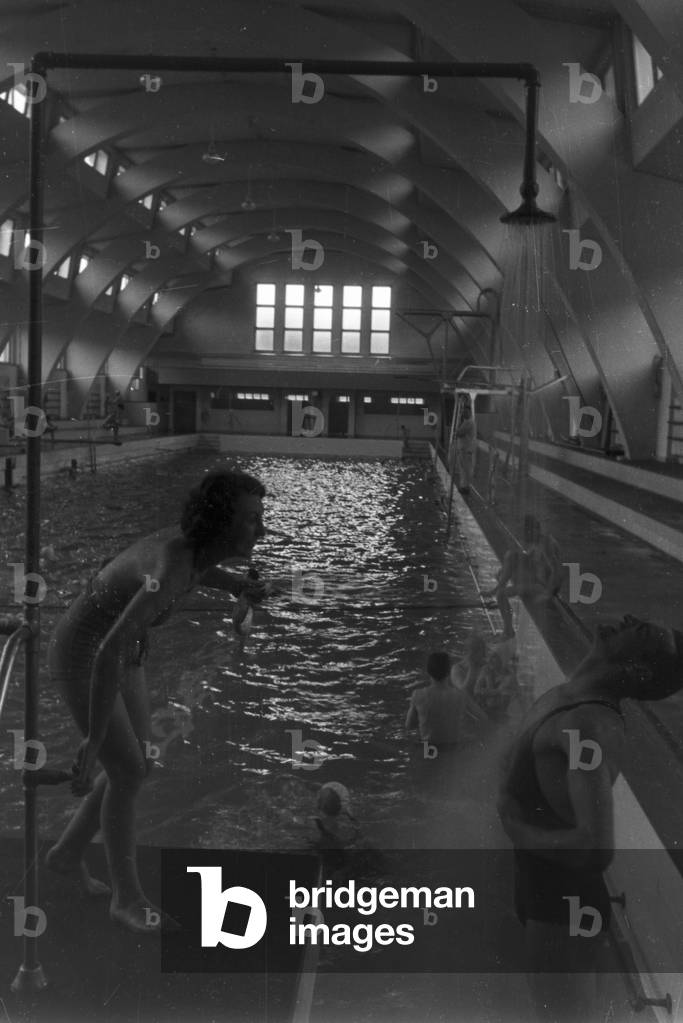 A trip to the historic indoor swimming pool in Heslach, Germany 1930s (b/w photo)
