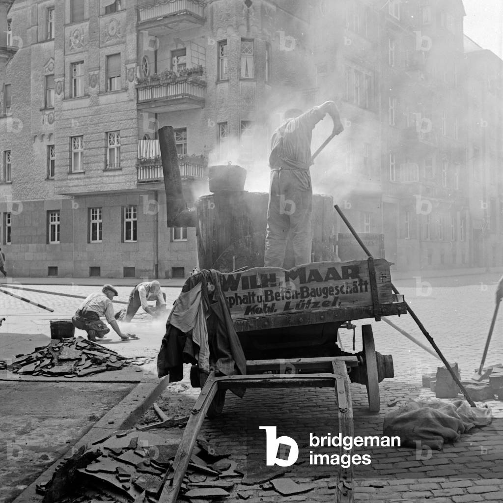 Street construction at the inner city of Koblenz, Germany 1930s (b/w photo)