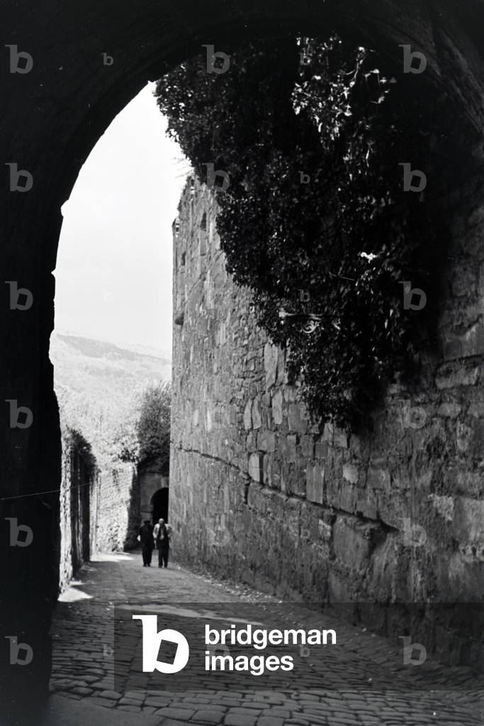An excursion to Heidelberg, Germany 1930s (b/w photo)