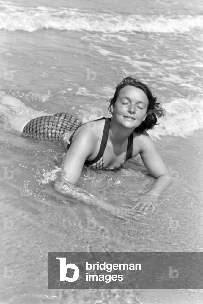 Vacations on Norderney, Germany 1930s (b/w photo)