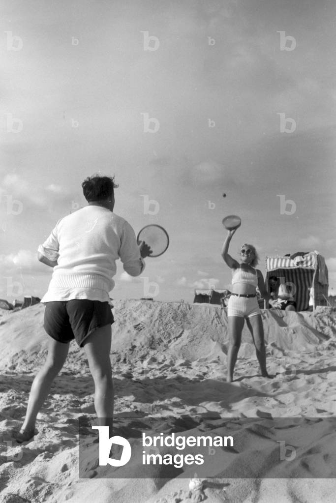 Vacations on Westerland, Germany 1930s (b/w photo)