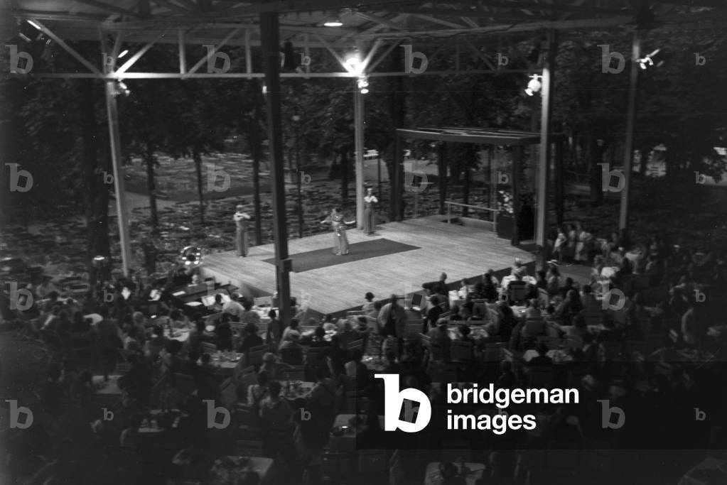 Camping near Marbach at Naab, Germany 1930 (b/w photo)