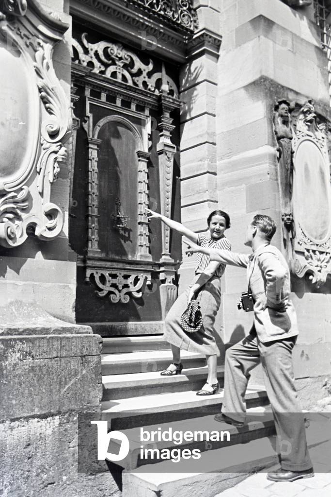 An excursion to Heidelberg, Germany 1930s (b/w photo)