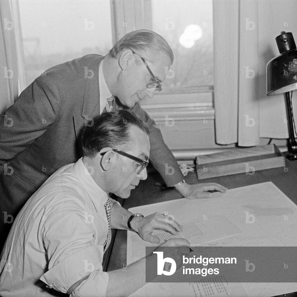 Workaday life at German TV and radio station NDR: editors planing for TV productions, Germany 1950s