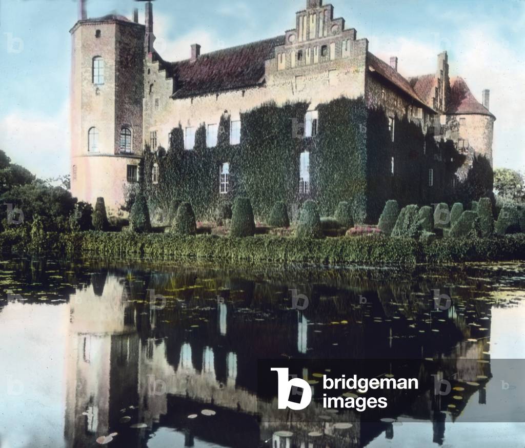 Sweden, province of Scania, view to the Torup Castle near Malm city. Image date: circa 1920. Carl Simon Archive