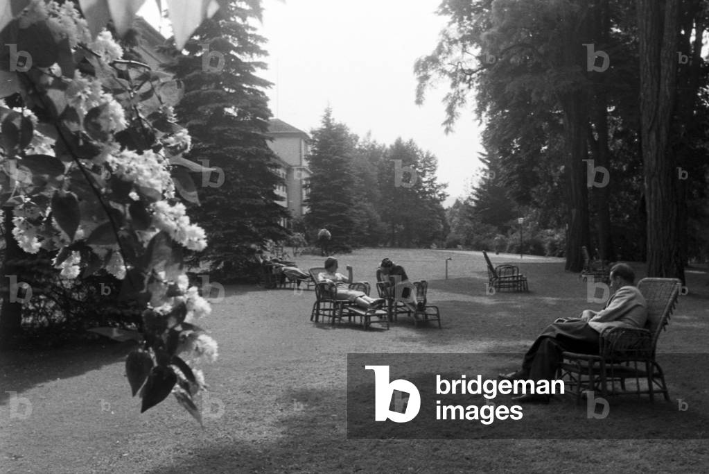 A trip to Bad Mergentheim, Germany 1930s (b/w photo)