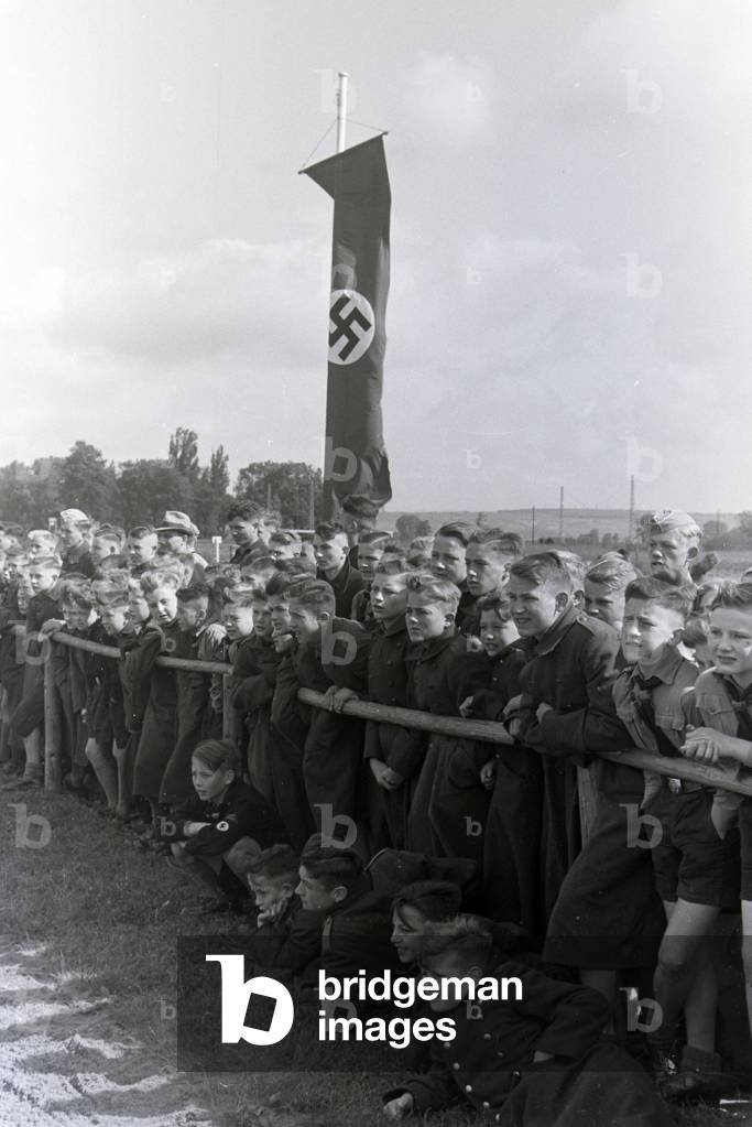 Schoolboys of the NaPolA Naumburg at a sports competition, Germany 1941 (b/w photo)