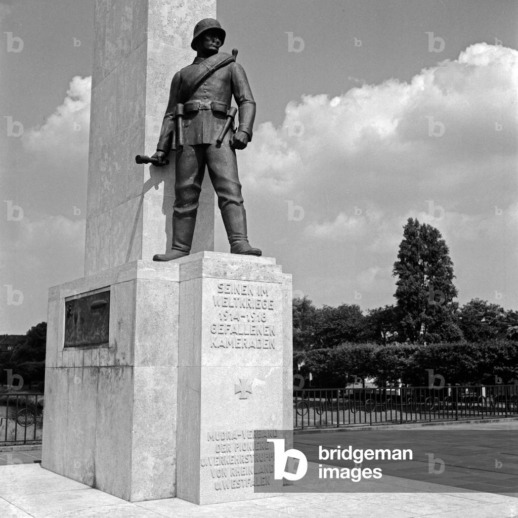 WWI memorial at Muelheim, Germany 1930s (b/w photo)
