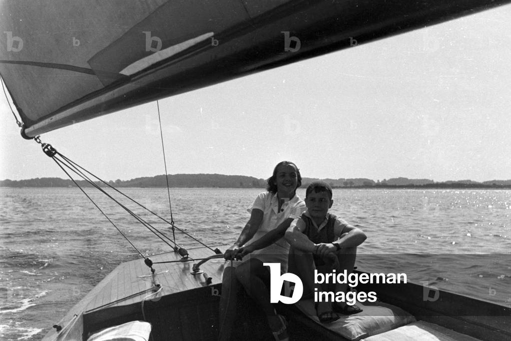 A summer day at the Baltic Sea, Germany 1930s (b/w photo)