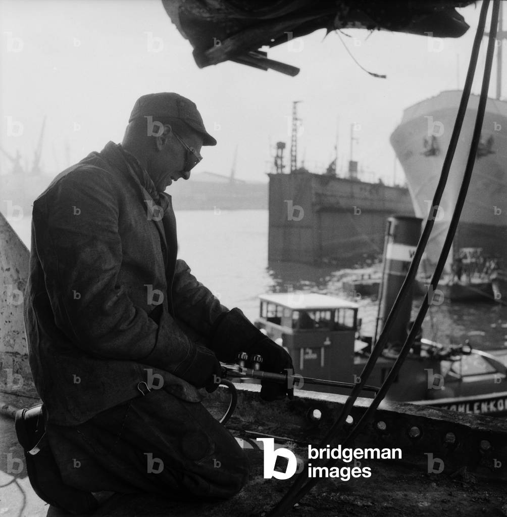 Worker at Hamburg free port