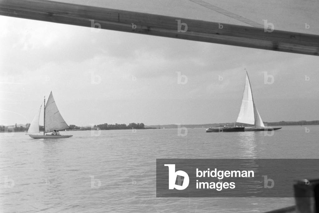 Sailing lessons on the Chiemsee, Germany 1930s (b/w photo)