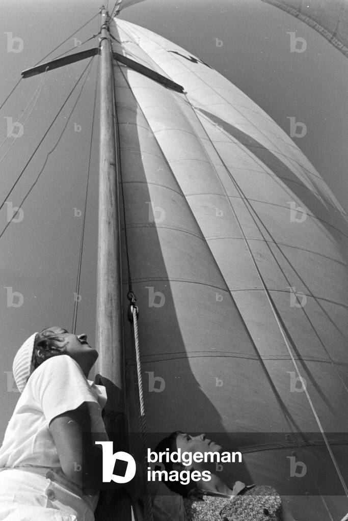 A summer day at the Baltic Sea, Germany 1930s (b/w photo)