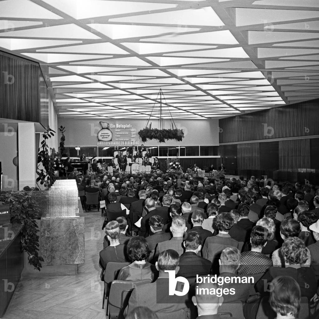 The small orchestra of German TV and radio station NDR at an event of provident bank at Oldenburg, Germany 1960s