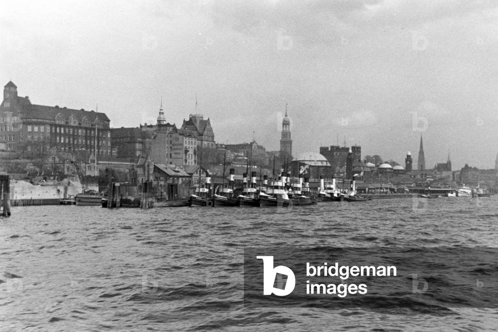 Barges at St Pauli Hamburg port jetty, Germany 1930s (b/w photo)