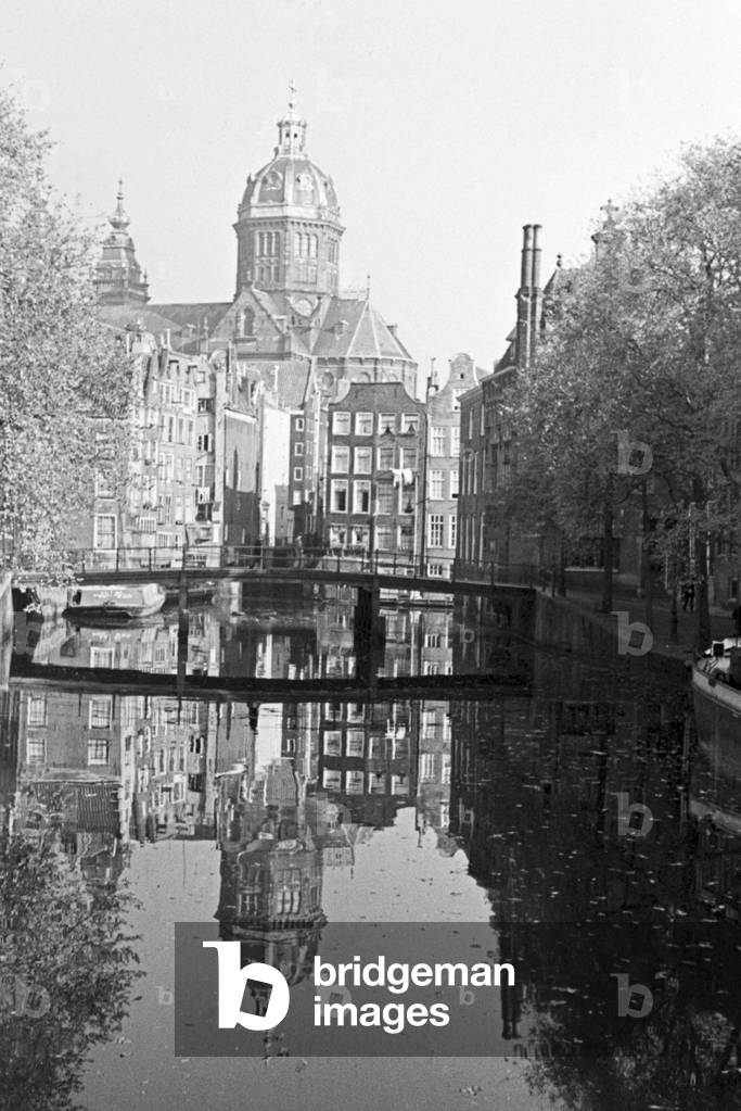 Scenes from everyday life of a family in Stuttgart, Germany 1930s (b/w photo)