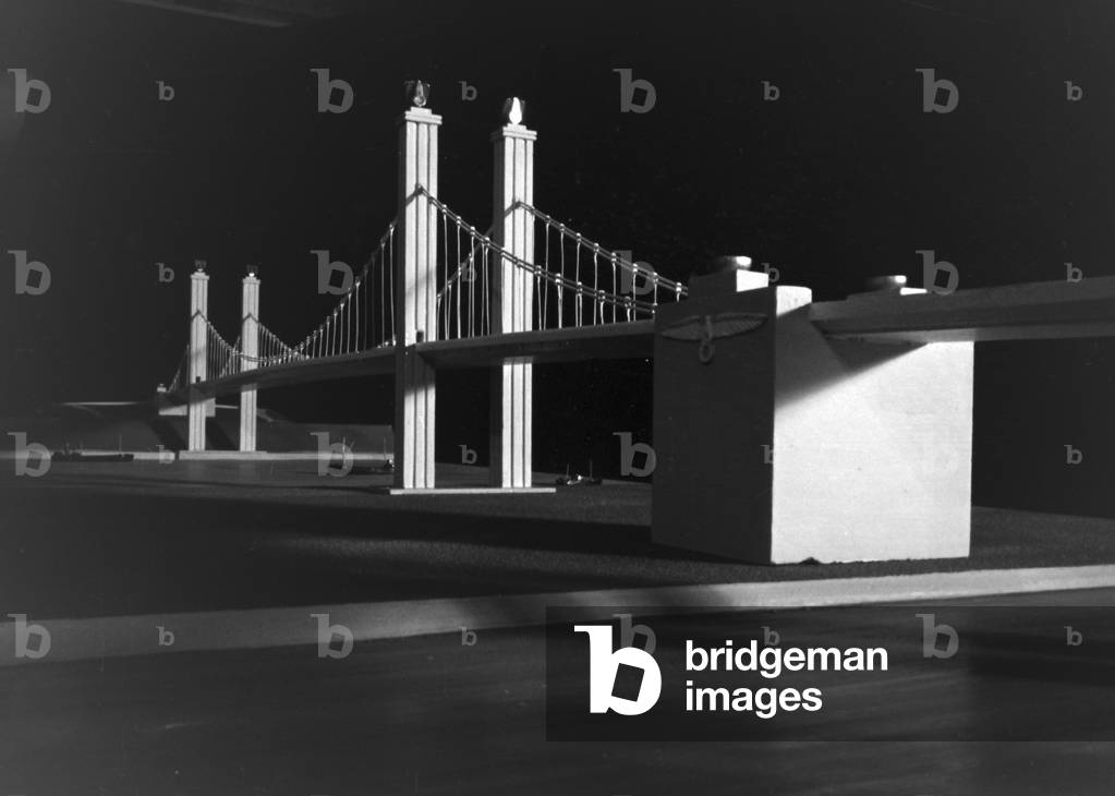Model of a planned bridge produced by bidge construction company J. Gollnow & Sohn at Stettin, Germany 1930s (b/w photo)