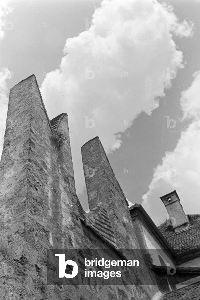 Vacation at Burghausen in Bavaria, Germany 1930s (b/w photo)