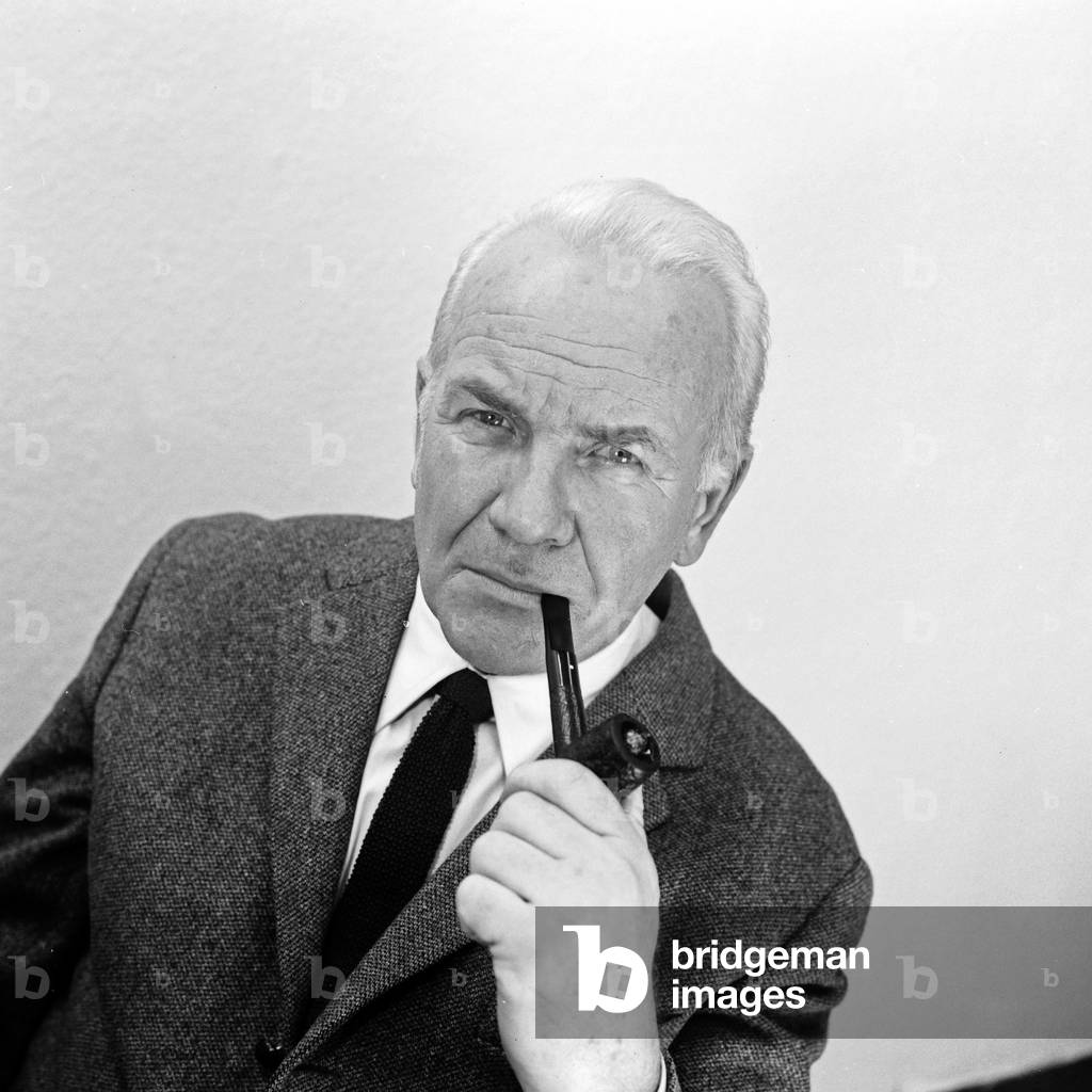 Pipe smoker Mr Schultz-Brummer, Germany 1960s