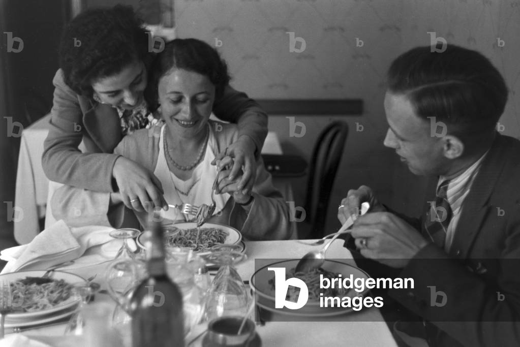 A trip to Italy, Italy 1930s (b/w photo)