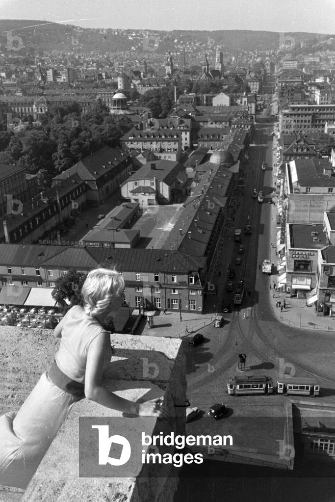 View on the Königstraße and Schlossgartenhotel, Stuttgart, Germany 1930s (b/w photo)
