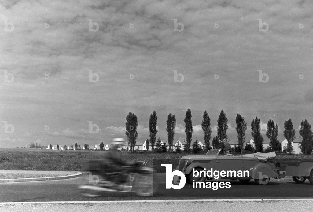 On the way to Mangfallbruecke bridge near Weyarn in Bavaria, Germany 1930s (b/w photo)