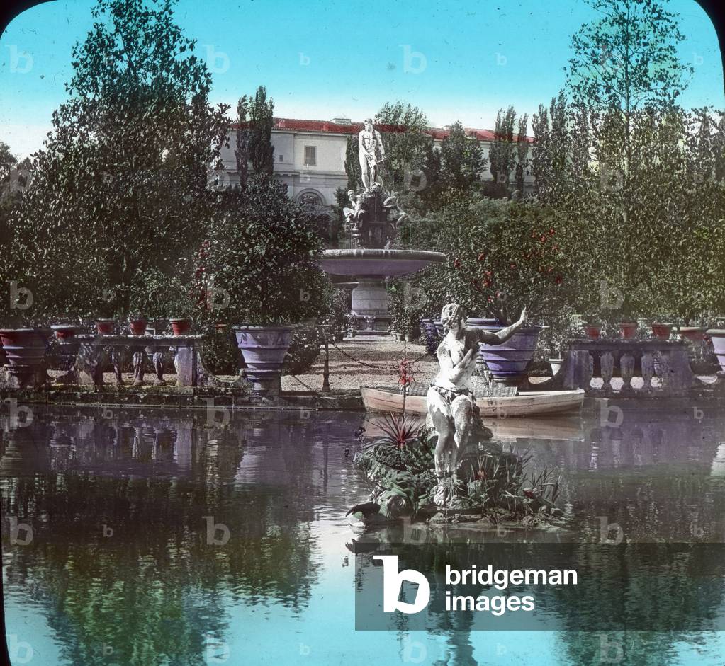 Italy, Florence, the royal garden of Boboli with Neptune fountain, image date: circa 1910. Carl Simon Archive