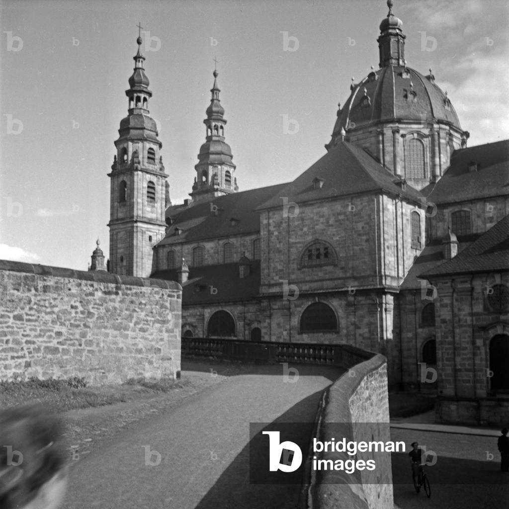 View to the dome and the twin towers of Fulda cathedral, Germany 1930s (b/w photo)