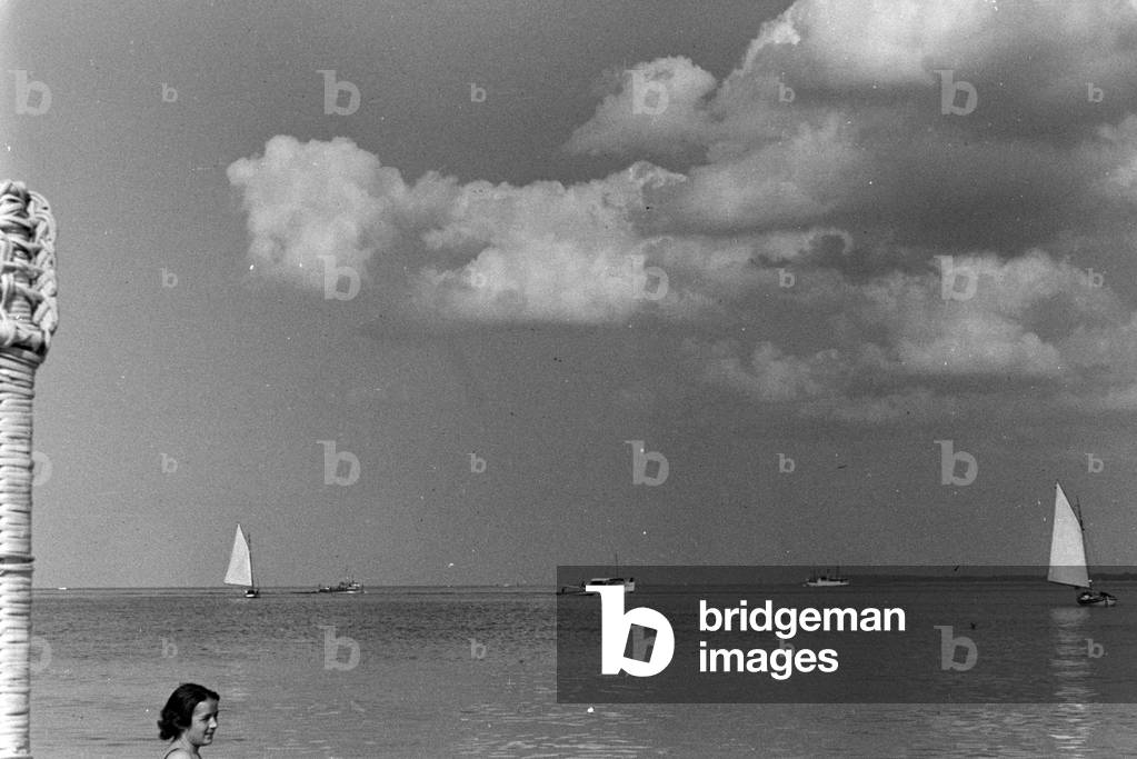 Travemuende on the shore of the Baltic Sea, Germany 1930s (b/w photo)