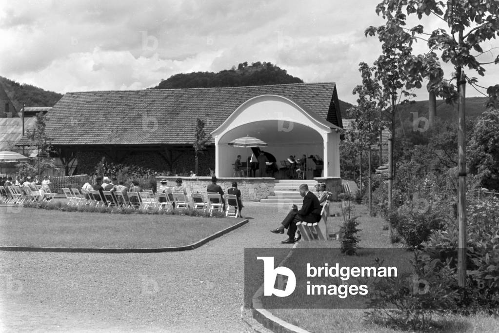 A trip to Bad Urach, Germany 1930s (b/w photo)