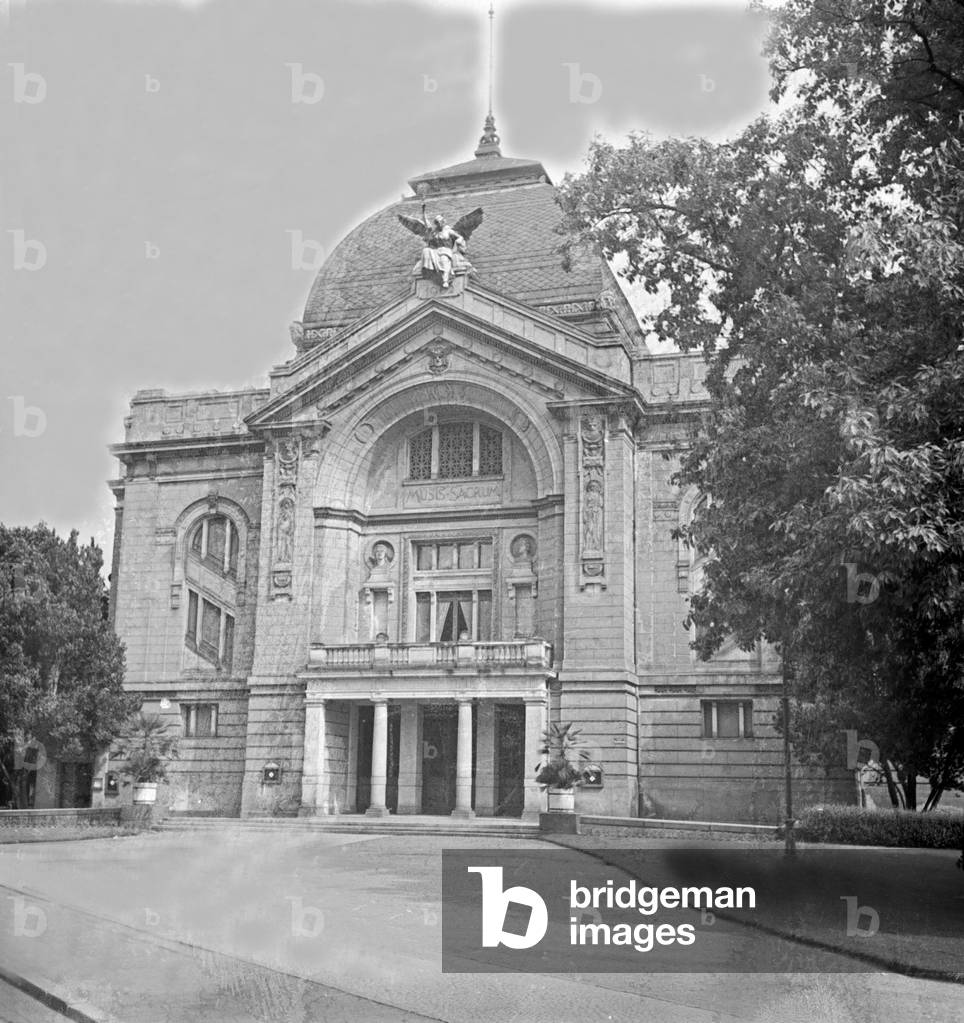 Gera theatres (Grosses Haus), Germany 1930s (b/w photo)