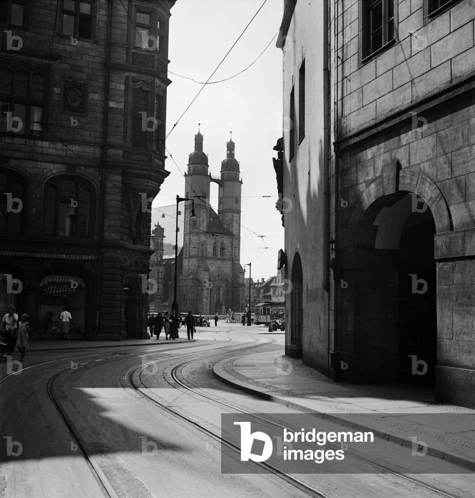 St Mary's church at the inner city of Halle at river Saale, Germany 1930s (b/w photo)