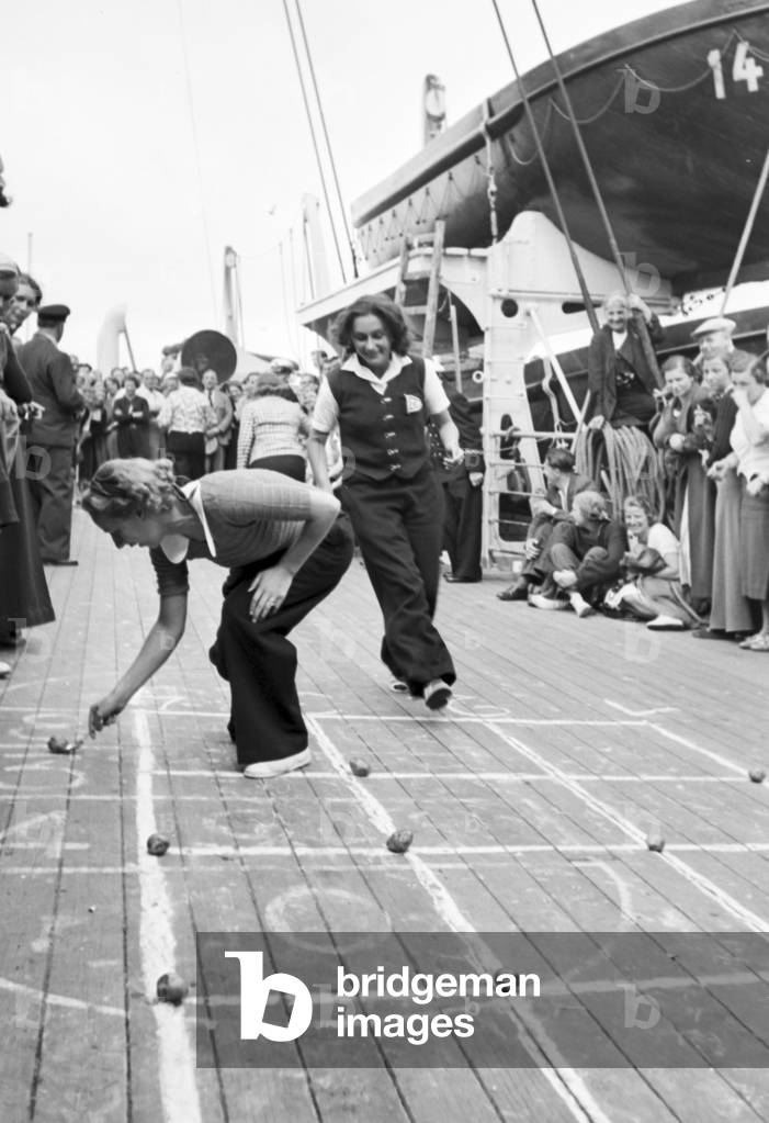 A cruise to Norway, Germany 1930s (b/w photo)
