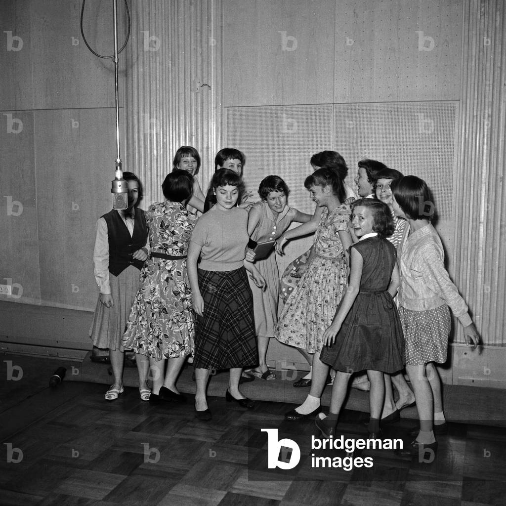A group of girls at the production of an audio play at German TV and radio station NDR in Hamburg, Germany 1950s