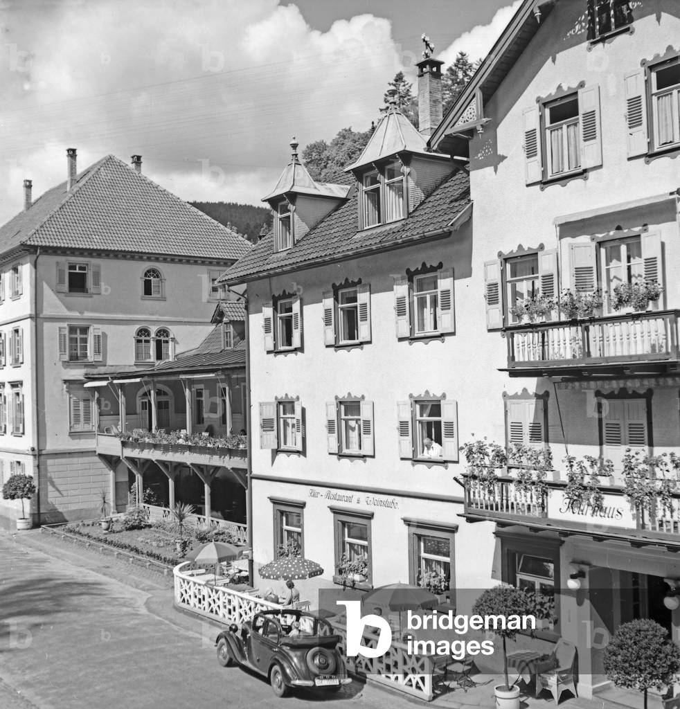 At the climatic spa Bad Rippoldsau Schapbach in the Black Forest region, Germany 1930s (b/w photo)