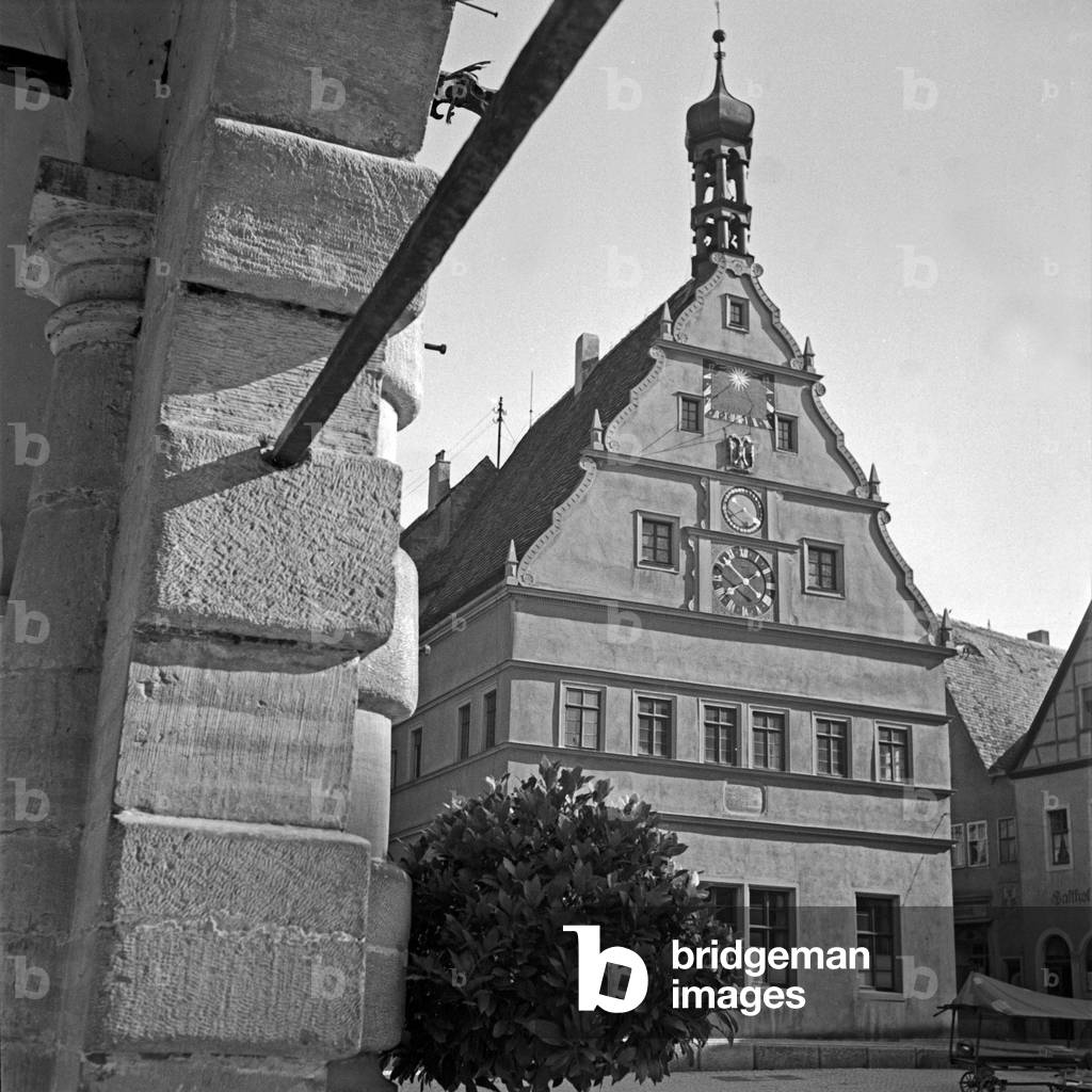 Rothenburg ob der Tauber city hall, Germany 1930s (b/w photo)