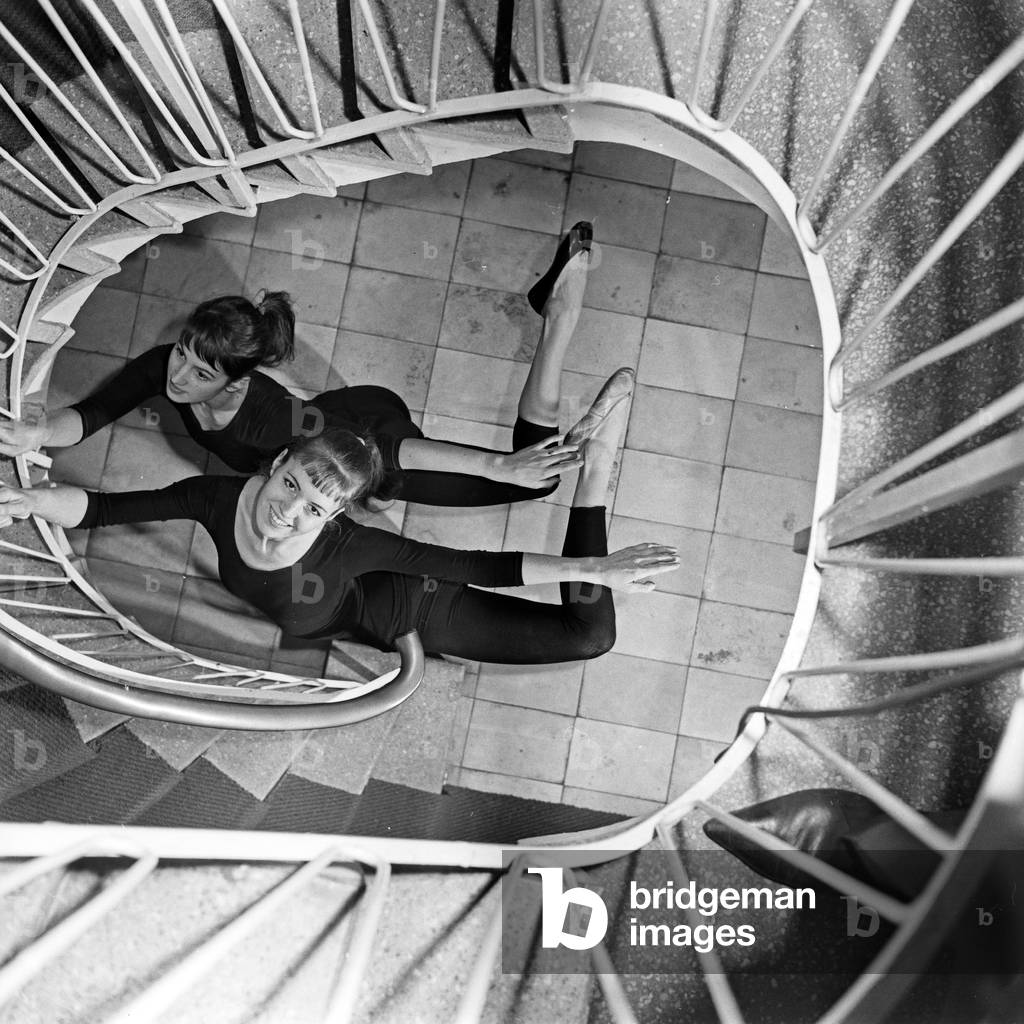 Two girls of Finke-Grieg's dancing school dancing in Modern Jazz style at Hamburg, Germany 1960s