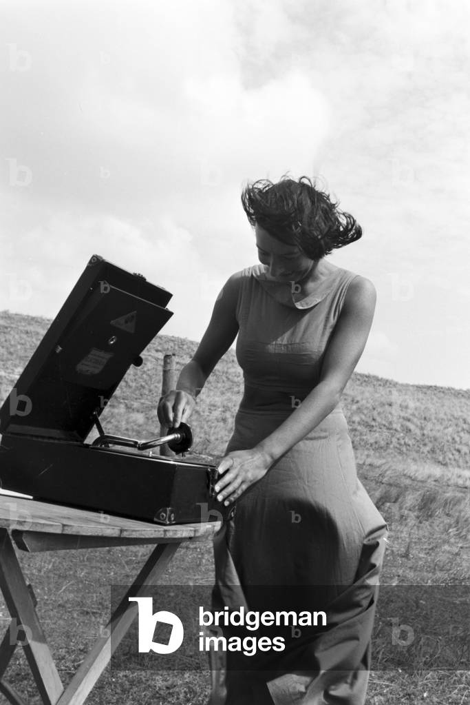 The popular dancer Gret Palucca on vacation on Sylt, Germany 1930s (b/w photo)