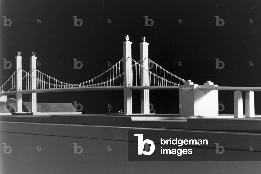 Model of a planned bridge produced by bidge construction company J. Gollnow & Sohn at Stettin, Germany 1930s (b/w photo)