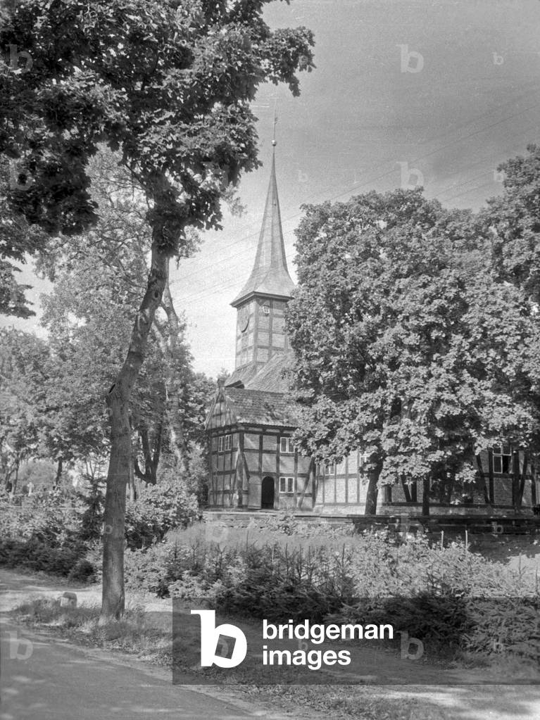 View to church and village Danzig Mehlsack, 1930s (b/w photo)