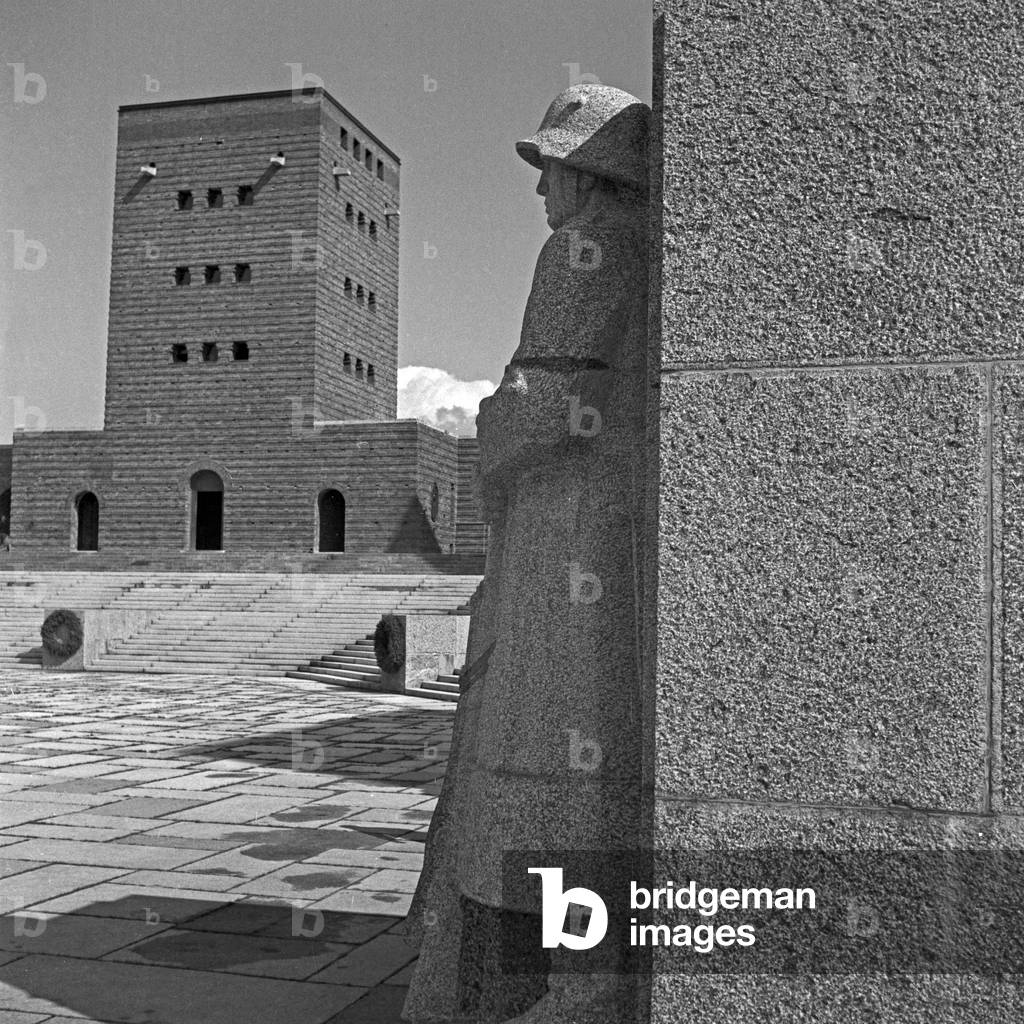 Inner courtyard at the Tannenberg monument near Hohenstein in East Prussia, Germany 1930s (b/w photo)