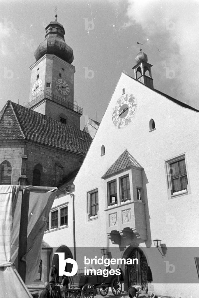 visitation of the citys Nürnberg and Cham, Germany 1930s (b/w photo)