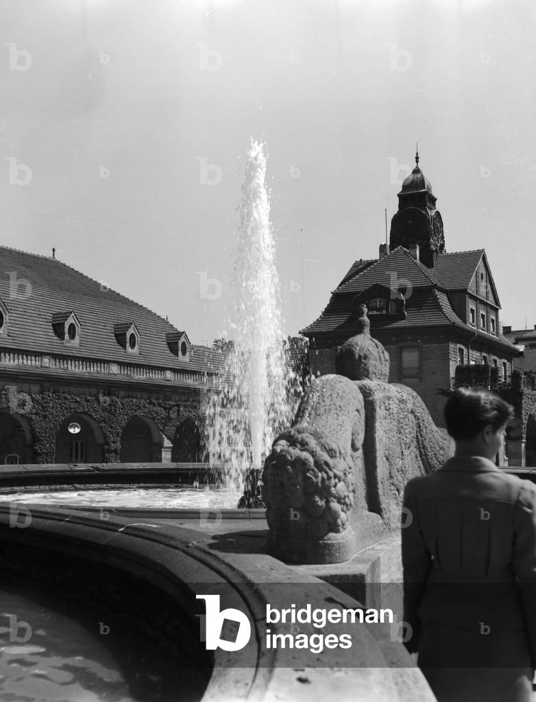 At spa resort Bad Nauheim, Germany 1930s (b/w photo)