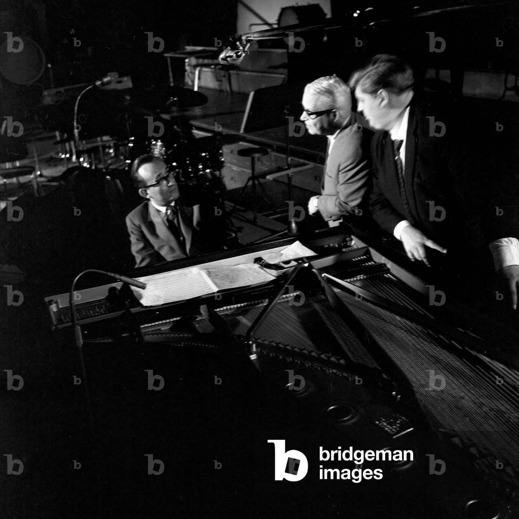 Hans Gertberg (2nd right), head of the jazz editorial office of German radio station NDR at Hamburg, Germany 1960s